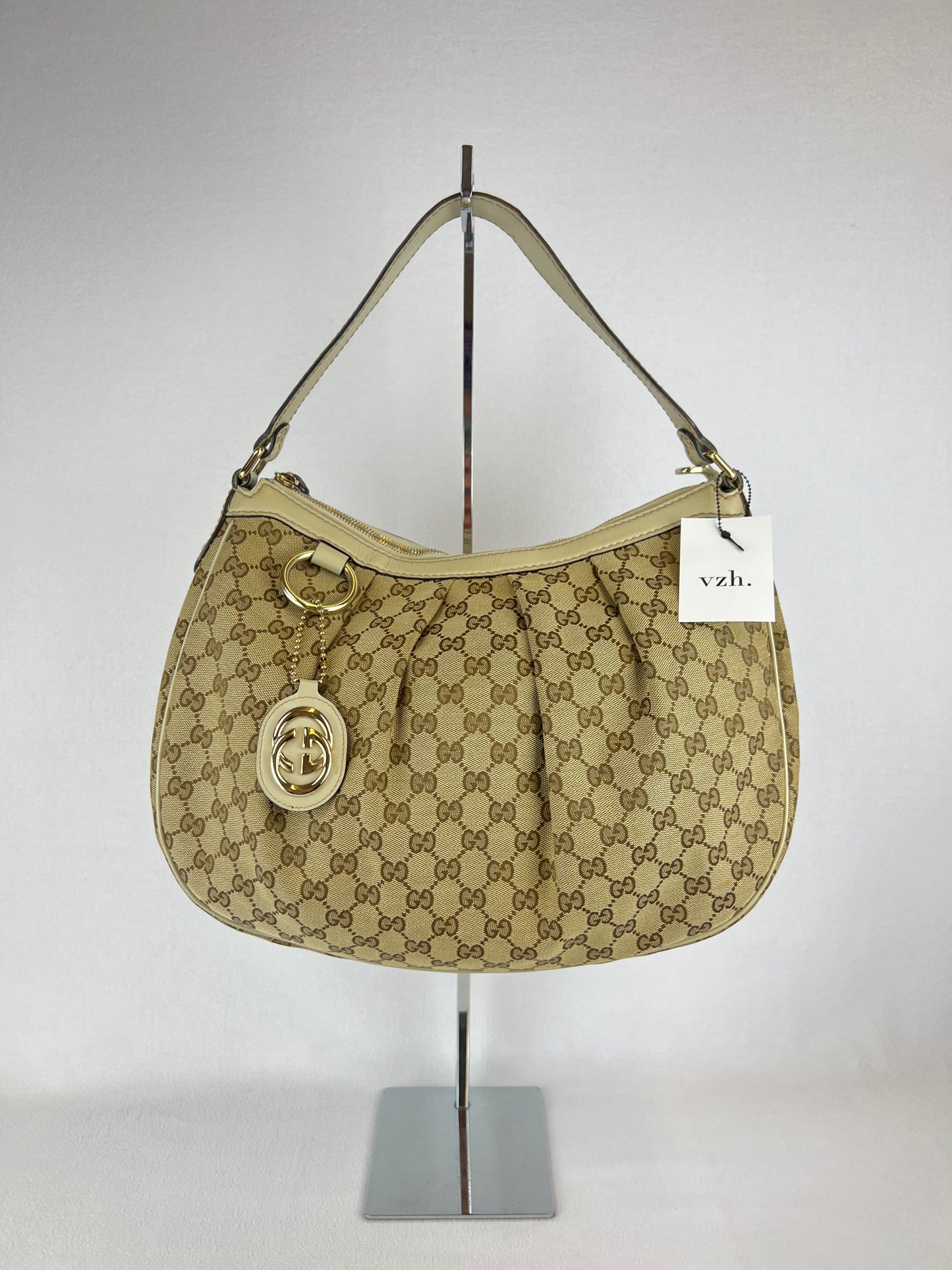 Gucci Sukey Canvas Shoulderbag