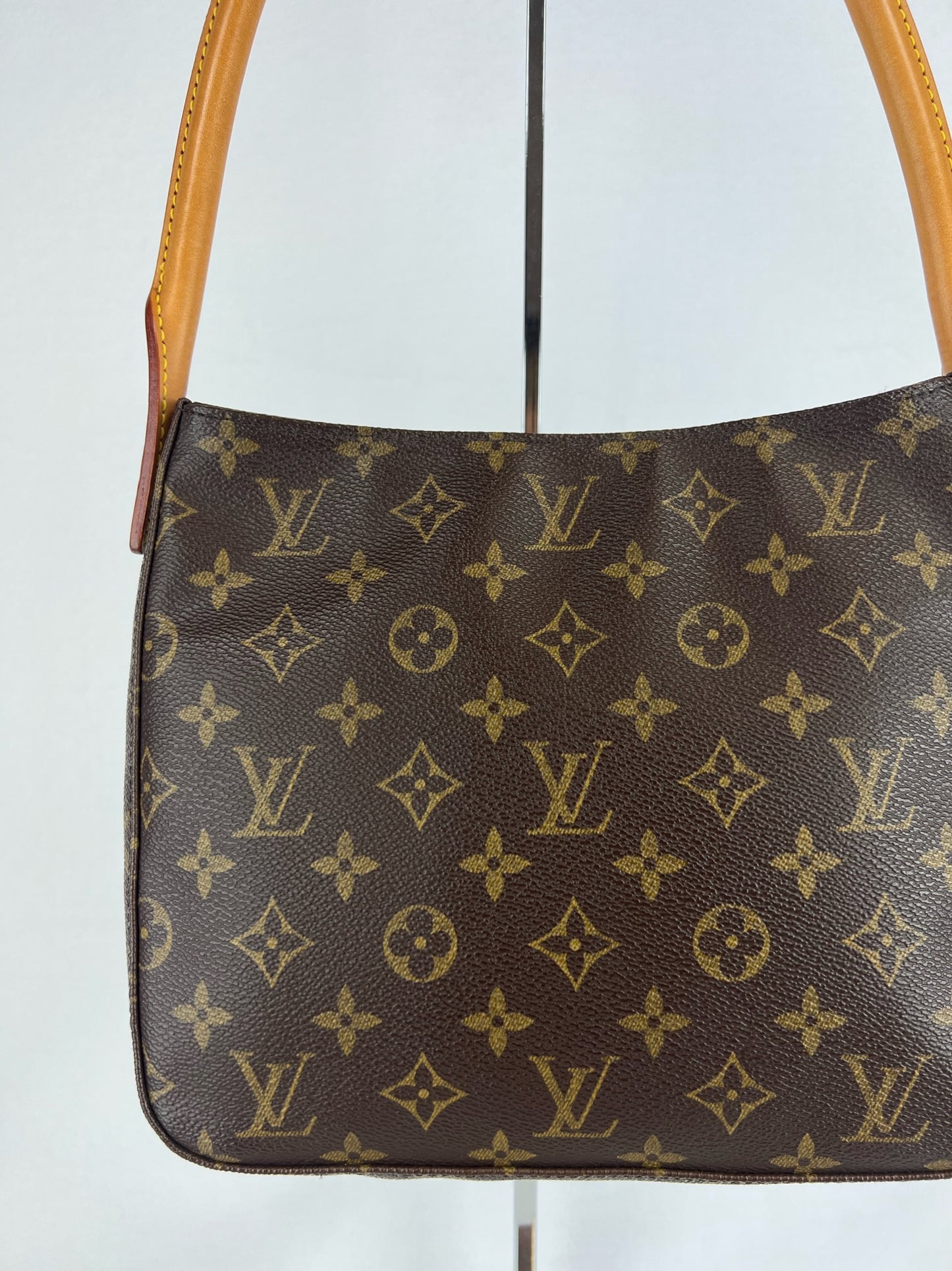 Louis Vuitton Looping MM