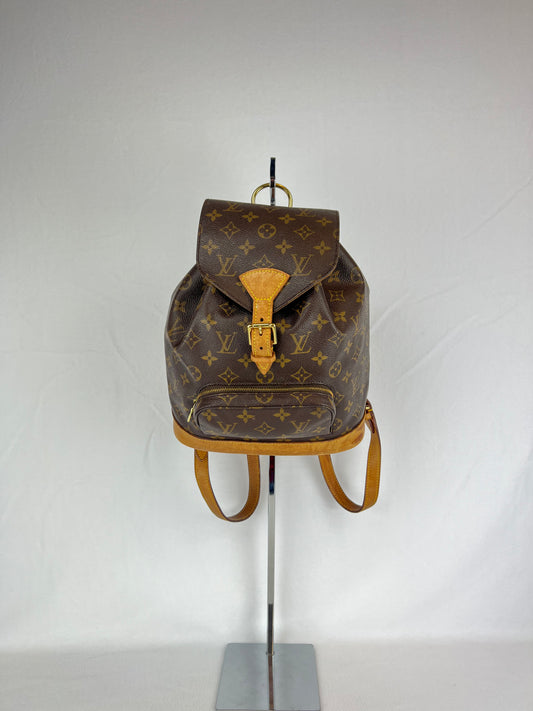 Louis Vuitton Montsouris PM