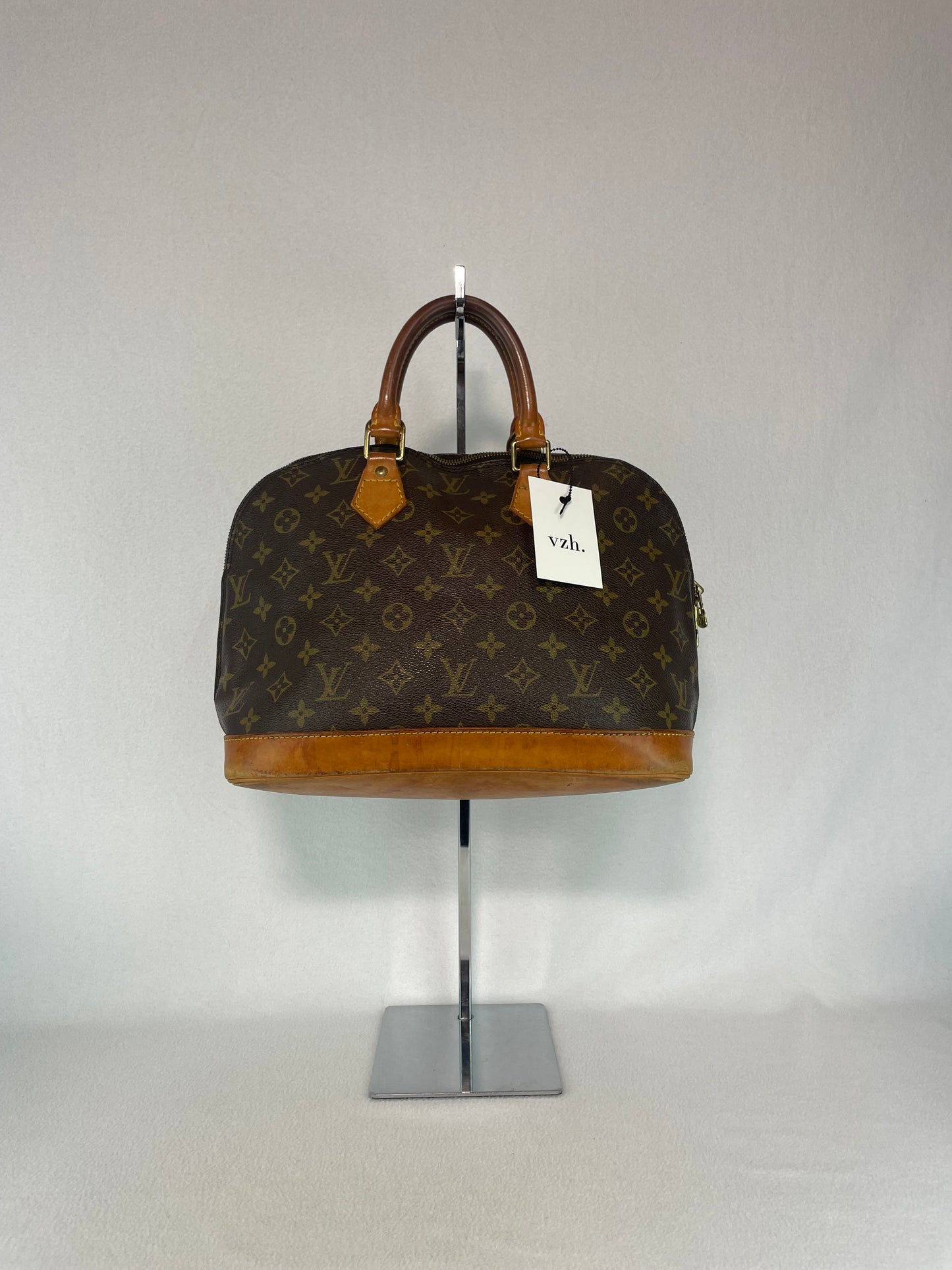 Louis Vuitton Alma pm