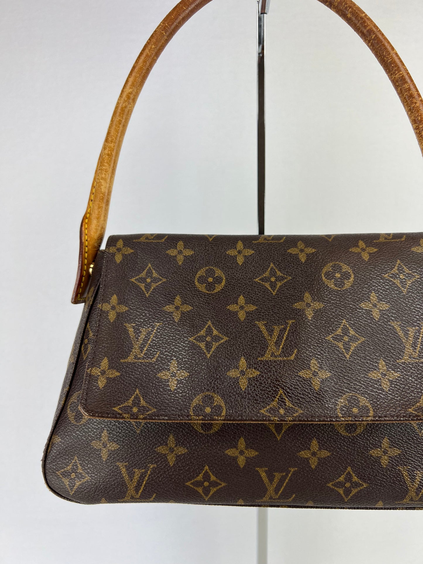 Louis Vuitton Looping PM