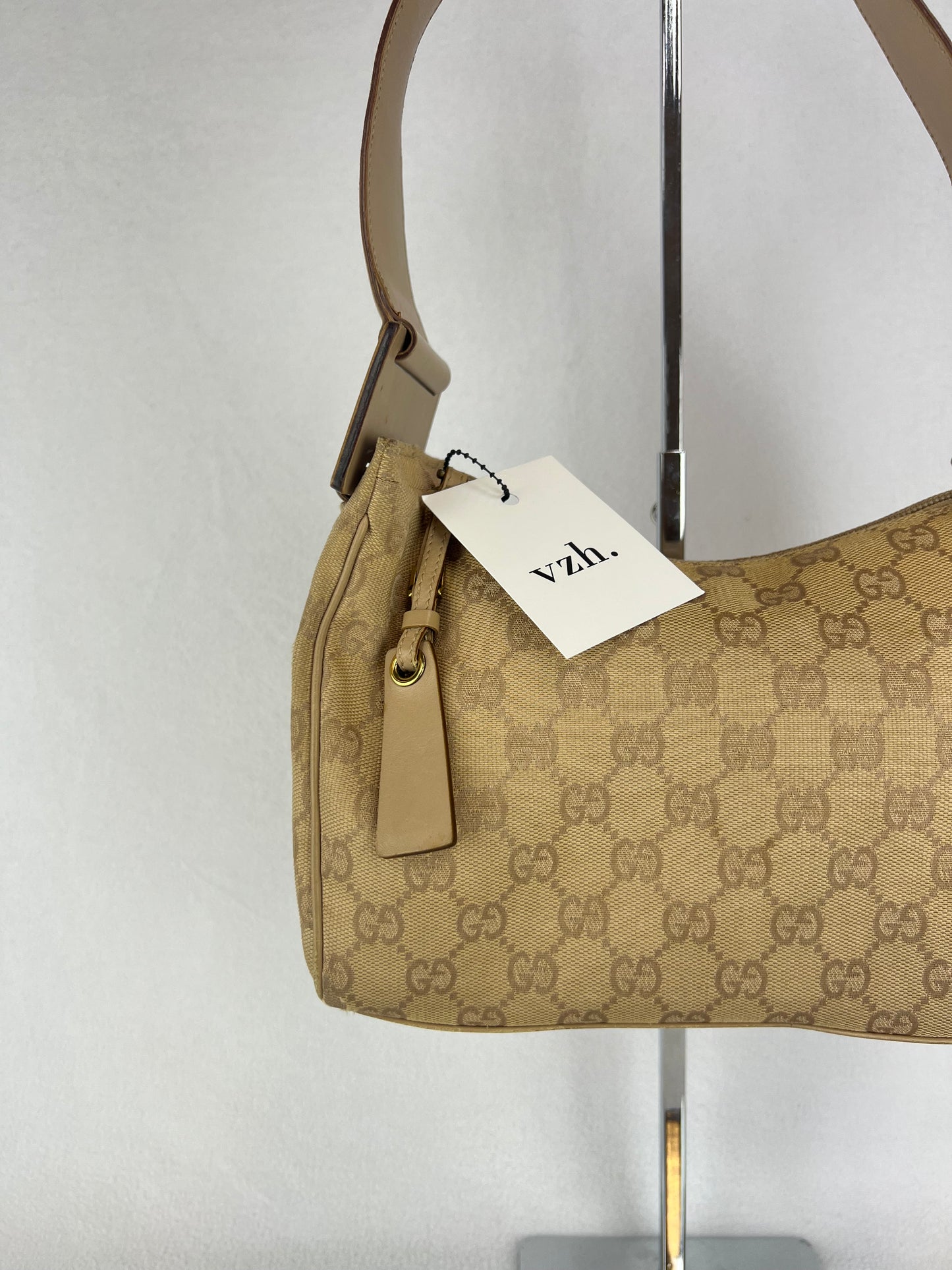 Gucci Canvas GG Shoulderbag