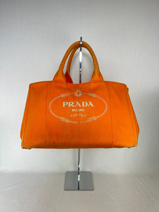 Prada Canapa