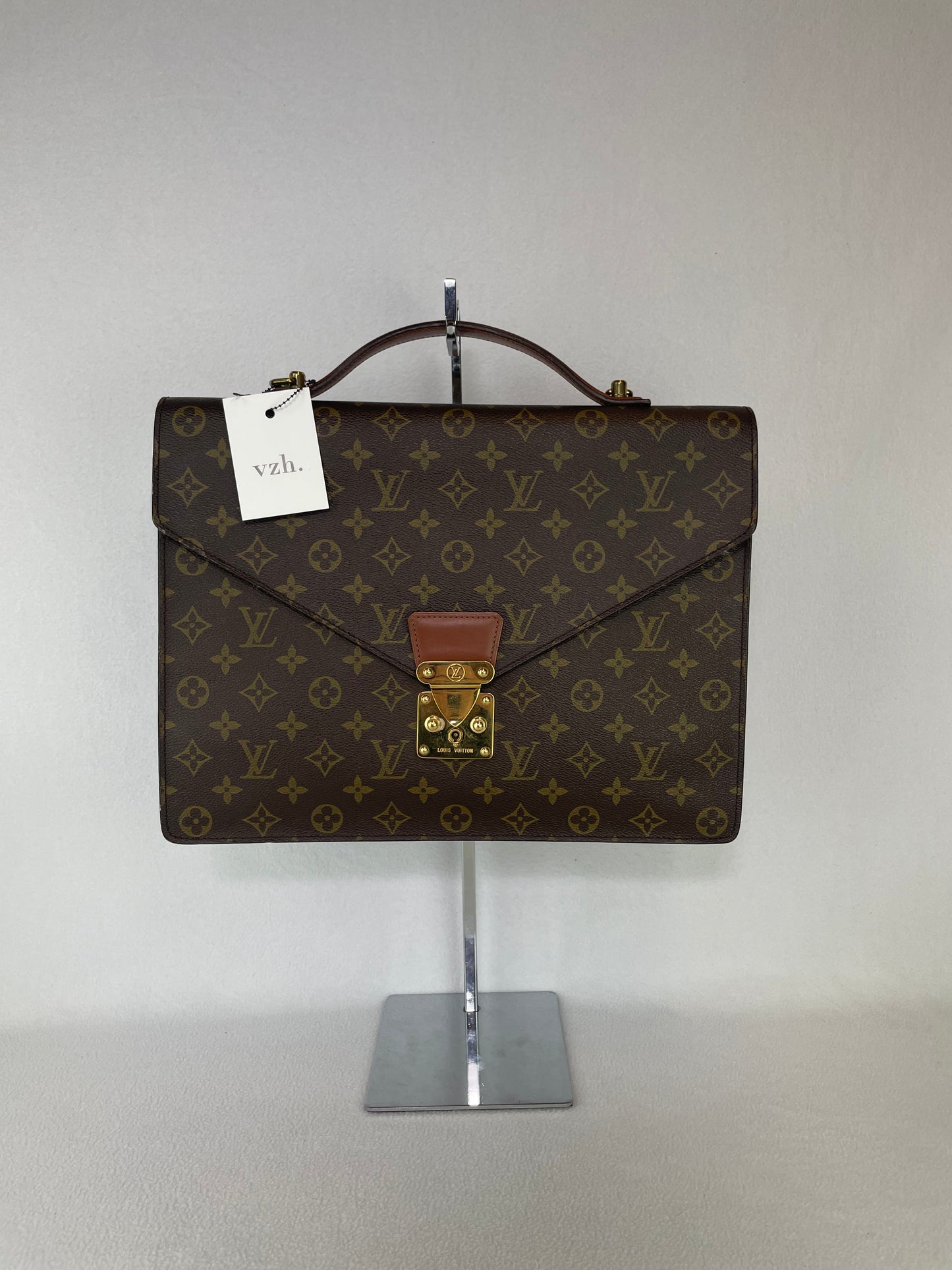 Louis Vuitton Serviette Conseiller