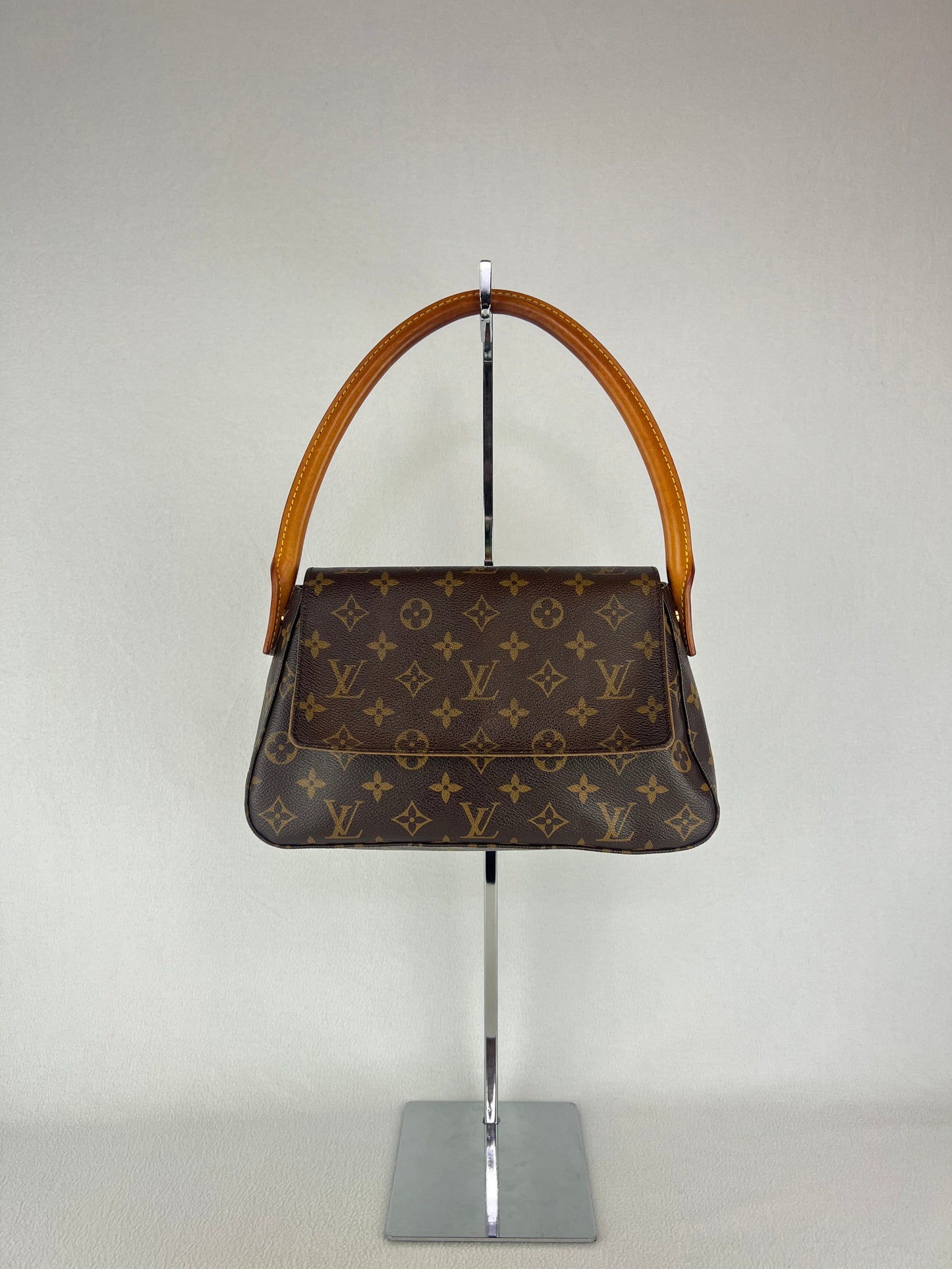 Louis Vuitton Looping PM