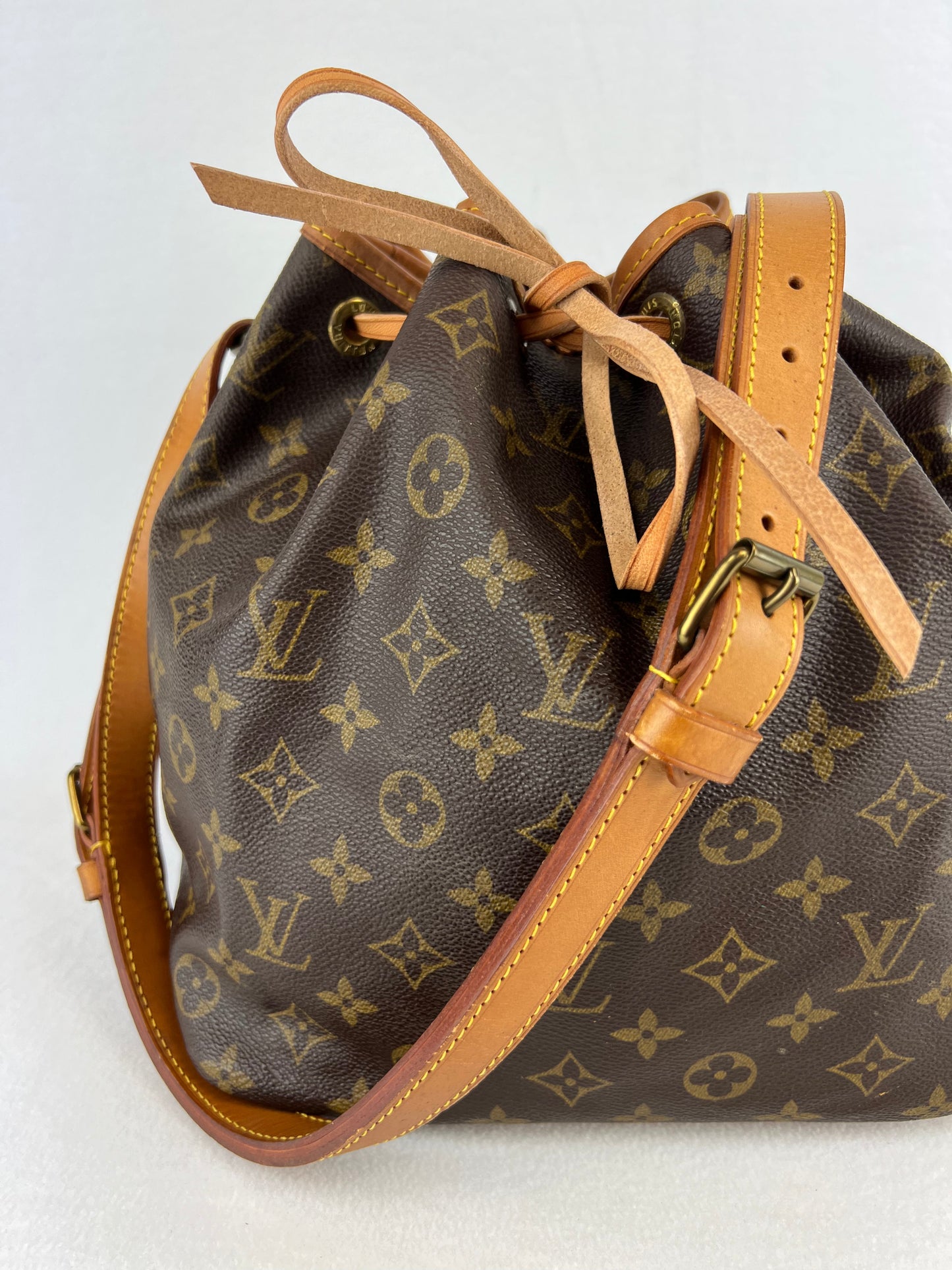 Louis Vuitton Noé Monogram Petit