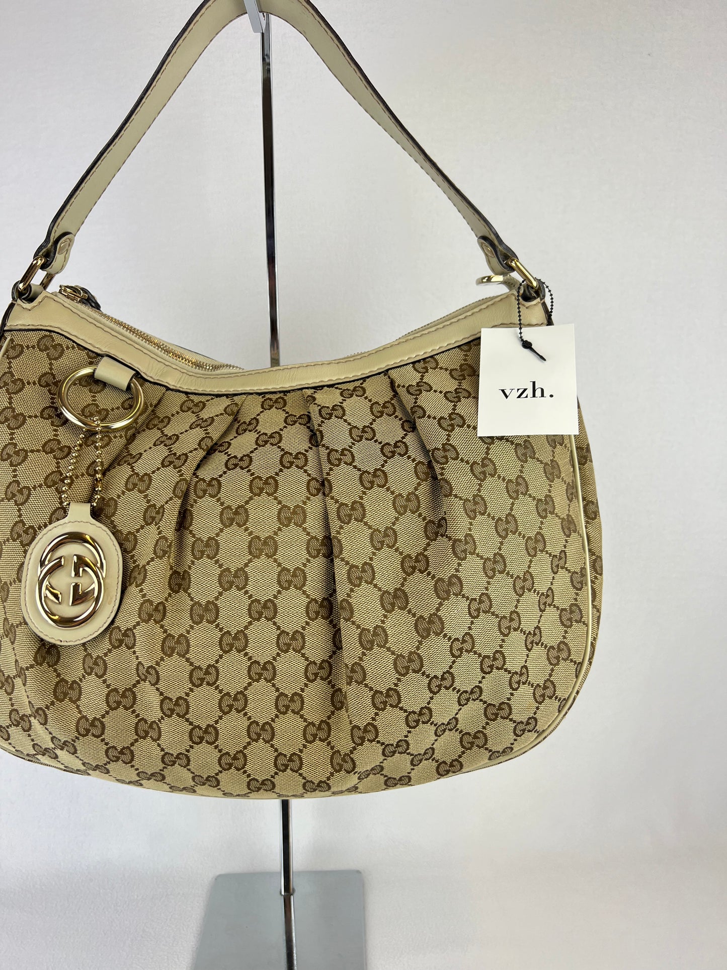 Gucci Sukey Canvas Shoulderbag