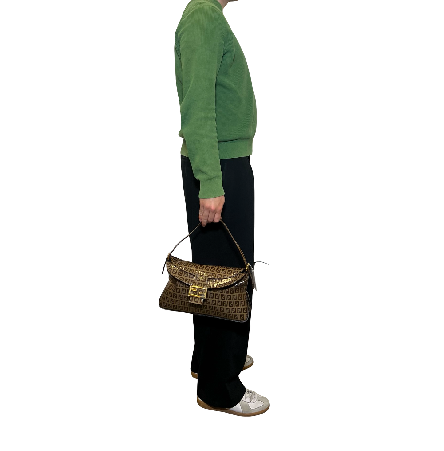 Fendi Mamma Baguette Pochette (disclaimer)