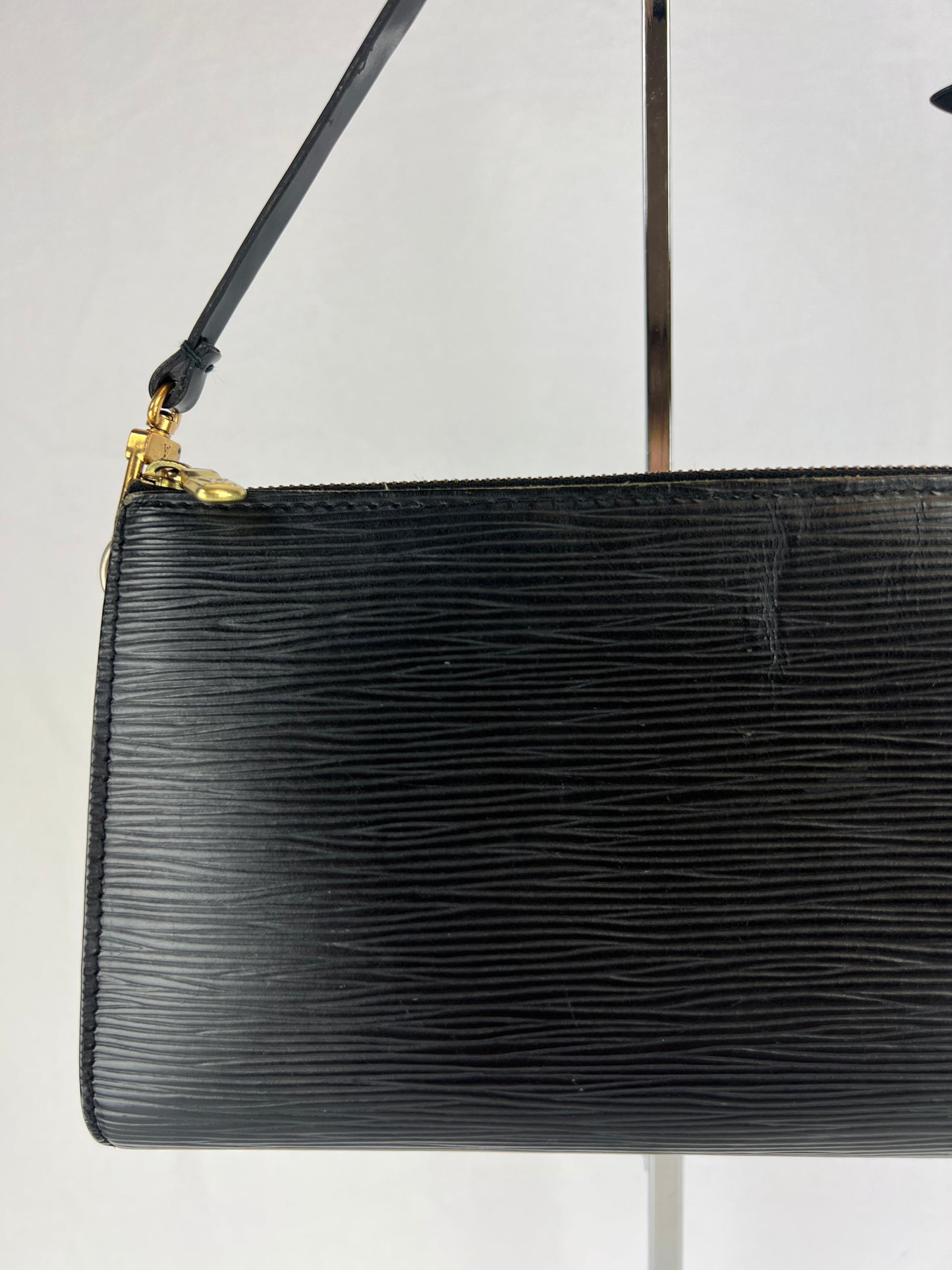 Louis Vuitton Epi Pochette